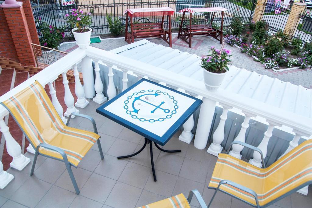 Admiral Nelson Hotel Skadovsʼk Екстериор снимка